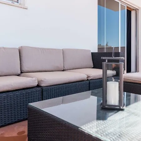 Apartamento Lovelystay - Spacious In - Balcony And Bbq