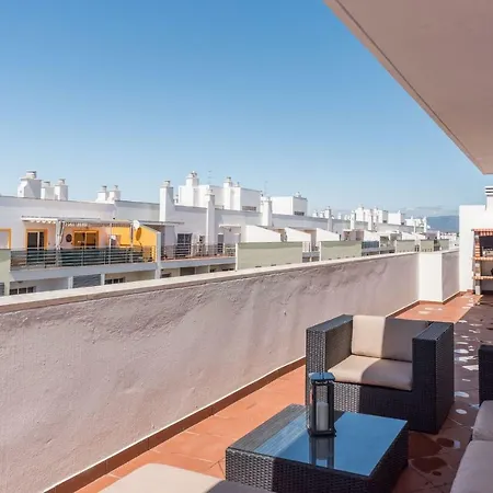 Lovelystay - Spacious In - Balcony And Bbq Apartamento *