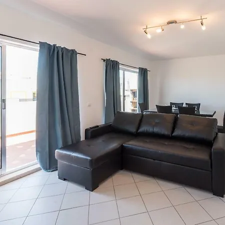 Lovelystay - Spacious In - Balcony And Bbq Апартаменты Портиман