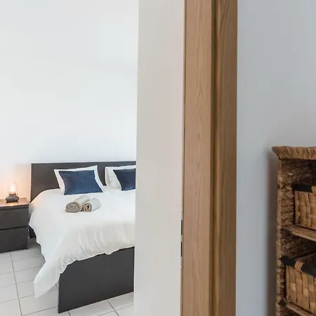 Apartment Lovelystay - Spacious In - Balcony And Bbq *