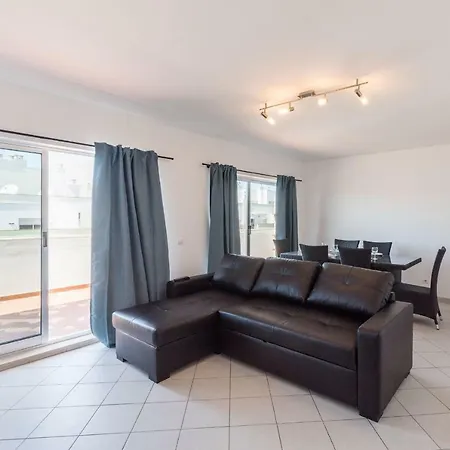 Apartment Lovelystay - Spacious In - Balcony And Bbq *