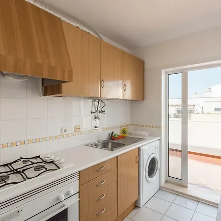 Lovelystay - Spacious In - Balcony And Bbq